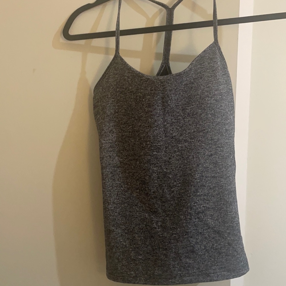 Lululemon Workout Tank in very good condition hardly worn